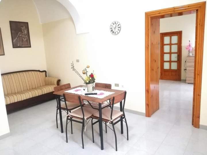 L 'Alcova Holidays Home Centro Storico Ceglie Messapica Exteriör bild