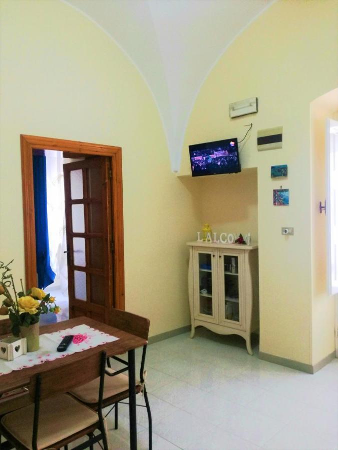 L 'Alcova Holidays Home Centro Storico Ceglie Messapica Exteriör bild